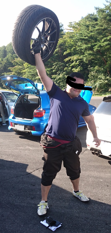 マーチのサスペンション・途中から大脱線・ほぼ危ない人・ファミレス6000円コンビに関するカスタム事例の投稿画像6枚目