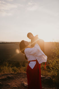 Wedding photographer Zsuzsi Forgács (forgacszsuzsi). Photo of 3 May 2022