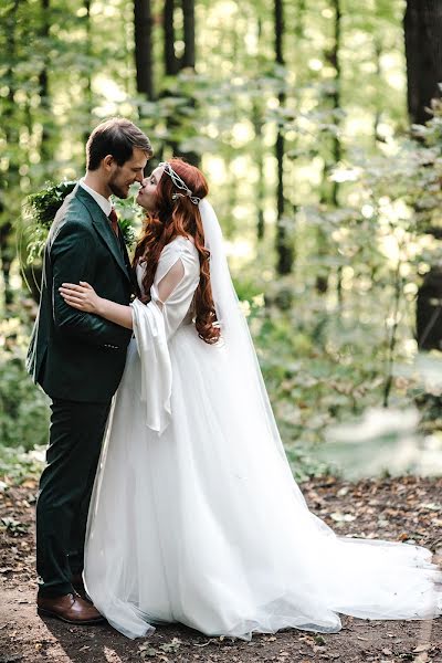 Fotógrafo de casamento Viktoriya Maslova (bioskis). Foto de 27 de agosto 2019