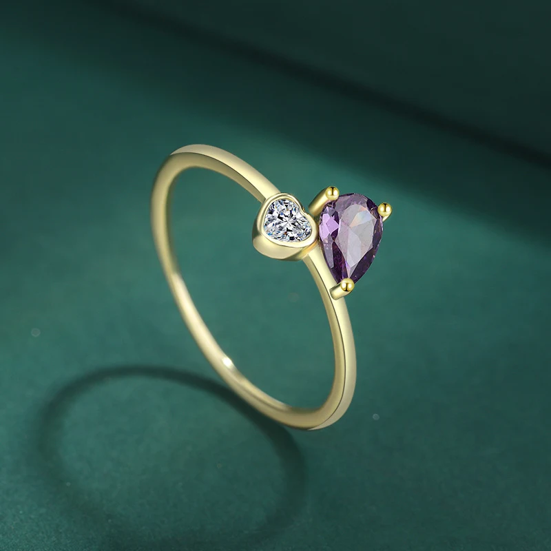S925 Sterling Zilver 14K Vergulde Ring met Paarse Edelsteen en Perzik Hart. Een prachtige ring voor een vleugje romantiek.