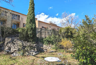 Villa with pool and terrace 4