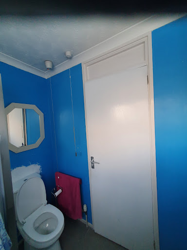 Bathroom Before Repainting.