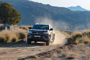 The new Amarok sports an aggressive X-shaped front apron with narrow LED headlamps. The latter can be upgraded to IQ.light LED matrix units.