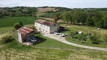 maison à Lacroisille (81)