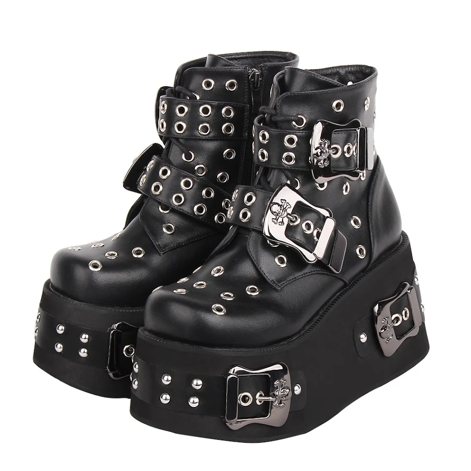 Hohlgestanzte Kurzstiefel mit dicker Sohle für Alltagskomfort und einen trendigen Look. Ideal für lange Tage.