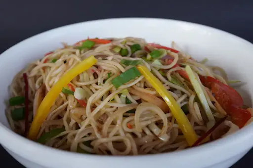 Veg Chilly Garlic Noodles [Ctj]