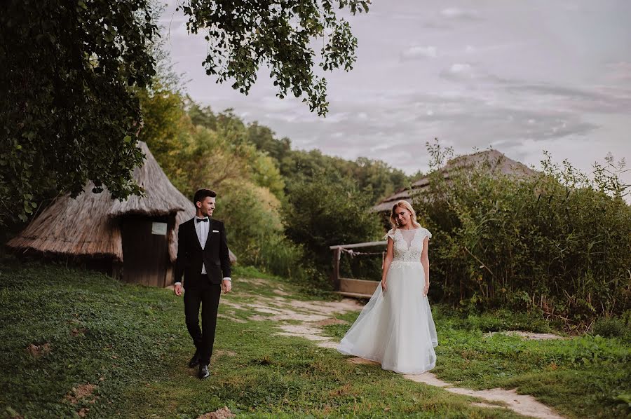 Fotografo di matrimoni Florian Raducu (raducuflorian). Foto del 6 aprile 2018