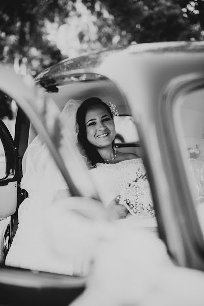 Nhiếp ảnh gia ảnh cưới Marko Car (zgrabitrenutak). Ảnh của 2 tháng 9 2023