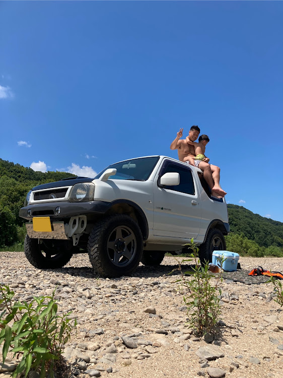 ジムニーのジムニーJB23・4連休・川遊び・BBQに関するカスタム事例の投稿画像2枚目