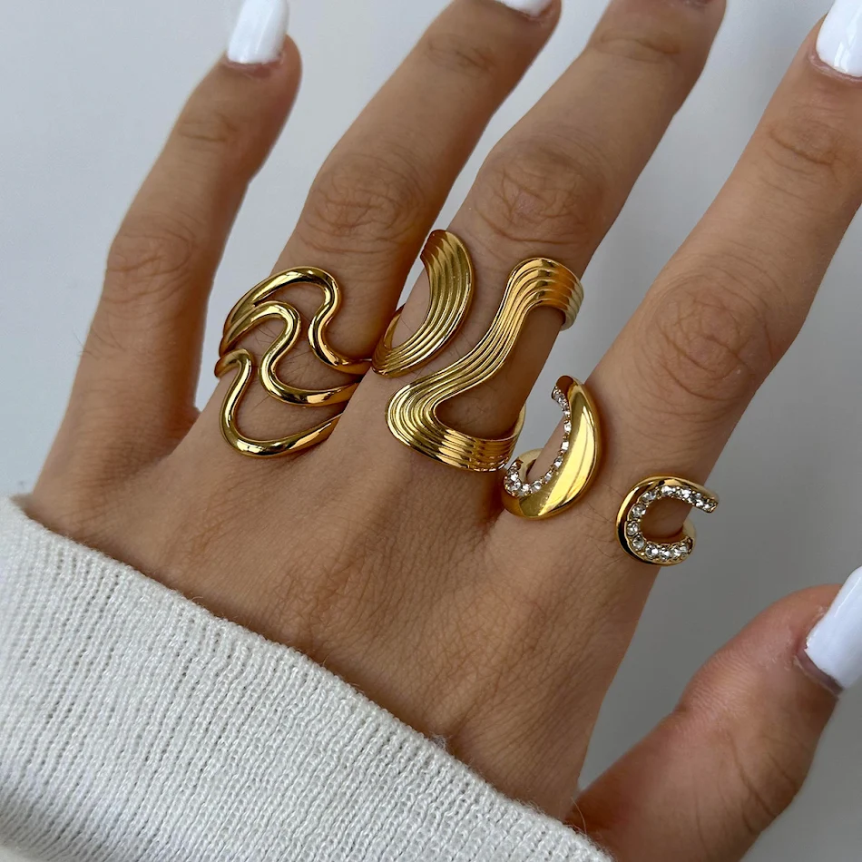 Anello Bracciale in Acciaio Inossidabile Dorato, Unico e Luminoso. Gioiello Impermeabile, Perfetto come Regalo Speciale per Lei.