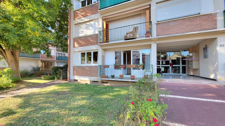 Vente appartement 3 pièces 64 m² à Livry-Gargan (93190), 150 000 €