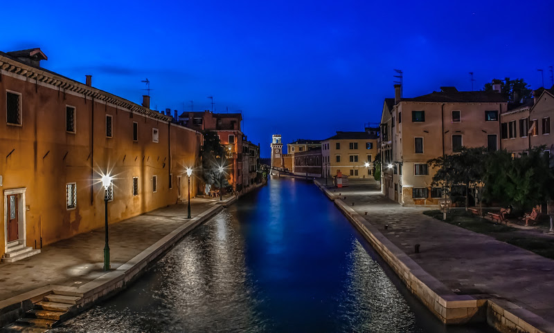 Fuga nell'ora blu di Caterina Ottomano