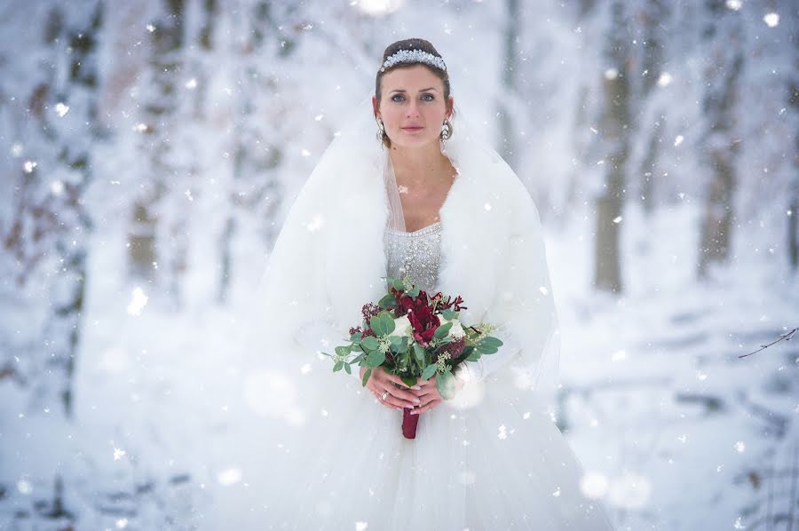 Fotógrafo de casamento Maksim Pilipenko (fotografmp239). Foto de 23 de janeiro 2018