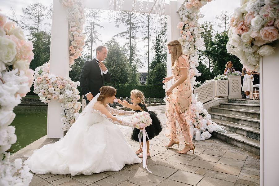 Fotógrafo de casamento Evgeniy Lobanov (lobanovee). Foto de 27 de julho 2018