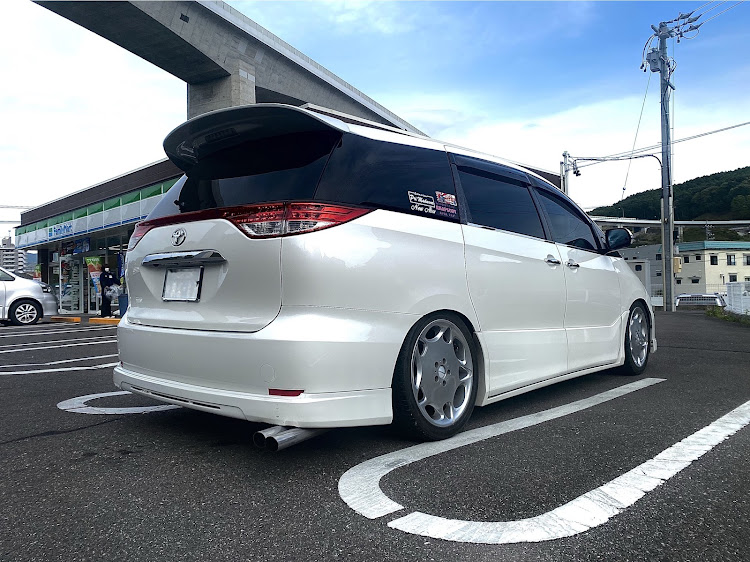 エスティマのエスティマ・ルフトバーン・5月もよろしくお願いします・やかましい車に関するカスタム事例の投稿画像2枚目