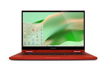 Una vista sencilla de un Samsung Galaxy Chromebook 2 rojo abierto que muestra la pantalla de inicio.