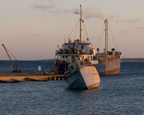 PORTO DIMENTICATO di peyms