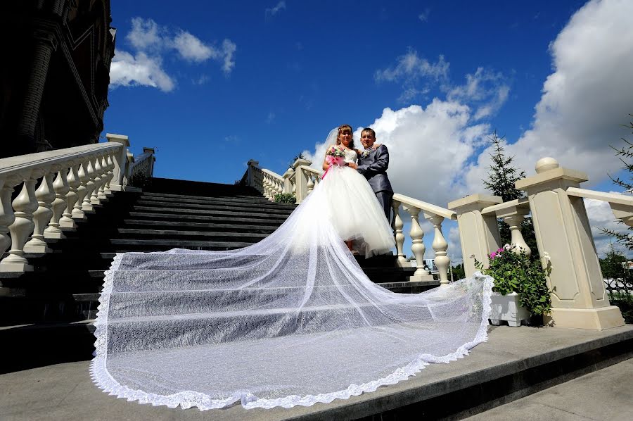 結婚式の写真家Dmitriy Aldashkov (aldashkov)。2013 8月23日の写真