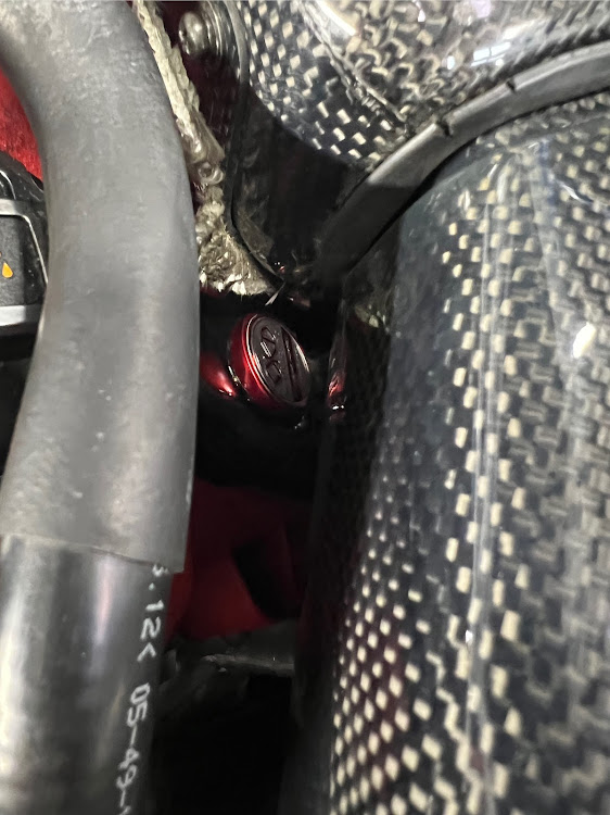 RS5 クーペのブレーキキャリパー交換・ブレーキローター交換・ブレーキパッド交換・イグニッションコイル交換に関するカスタム事例の投稿画像6枚目