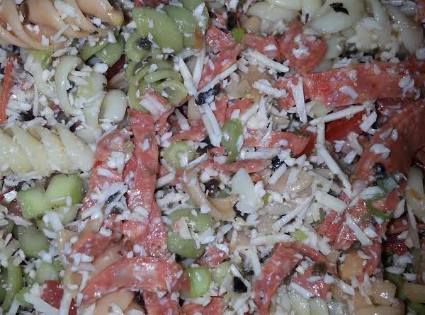 Family's Favorite Pasta Salad_image