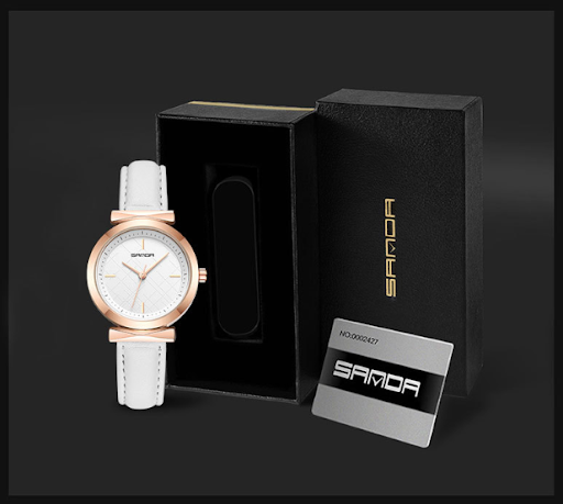Title 15, Girls watch Korean version of the retro trend s...