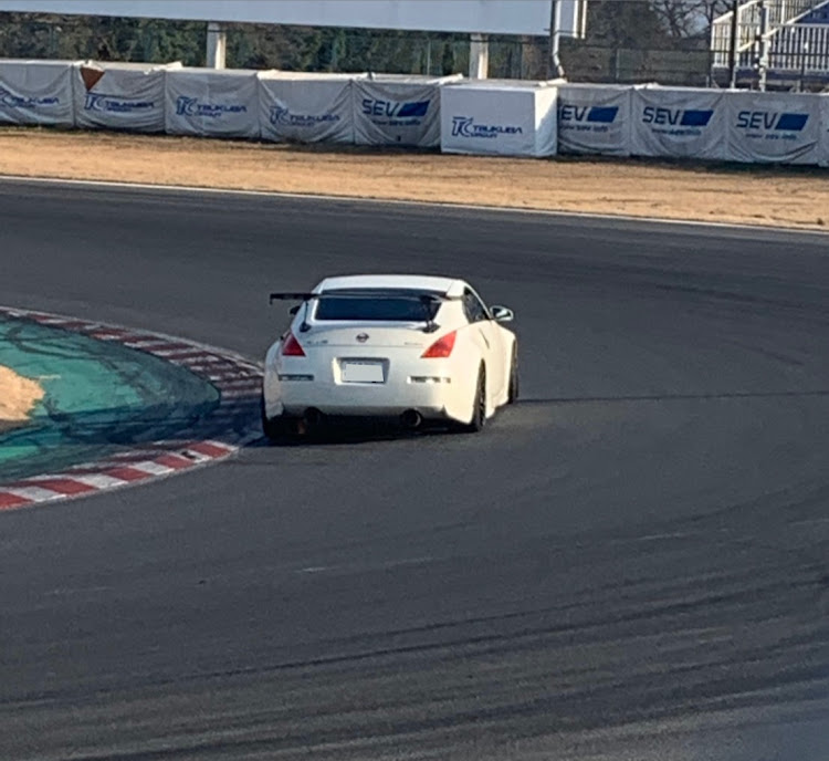 フェアレディZのサーキットと愛車に関するカスタム事例の投稿画像3枚目