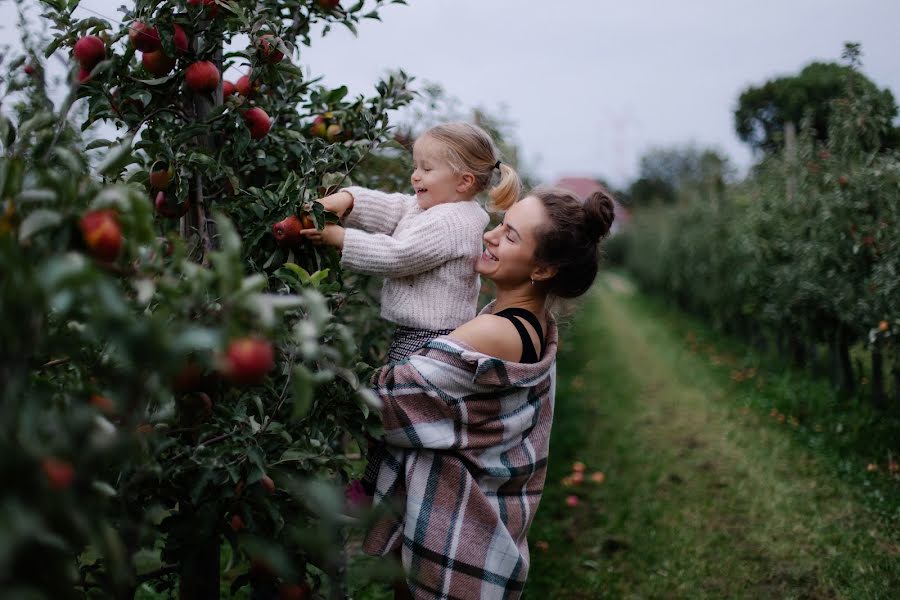 Wedding photographer Dasha Antipina (fotodaa). Photo of 28 November 2023