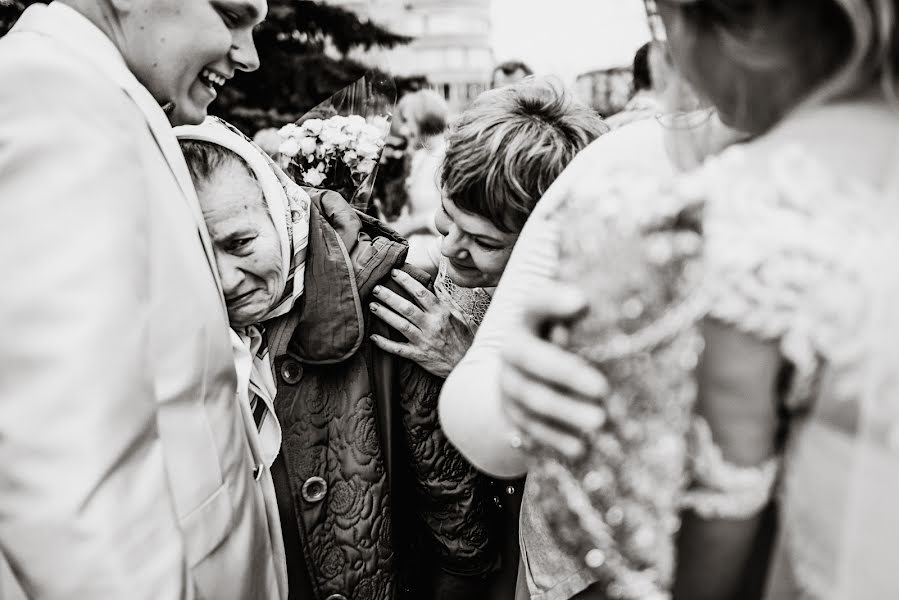 Bryllupsfotograf Yuliya Yaroshenko (juliayaroshenko). Bilde av 26 juni 2018