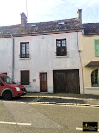 maison à Sainte-Mesme (78)