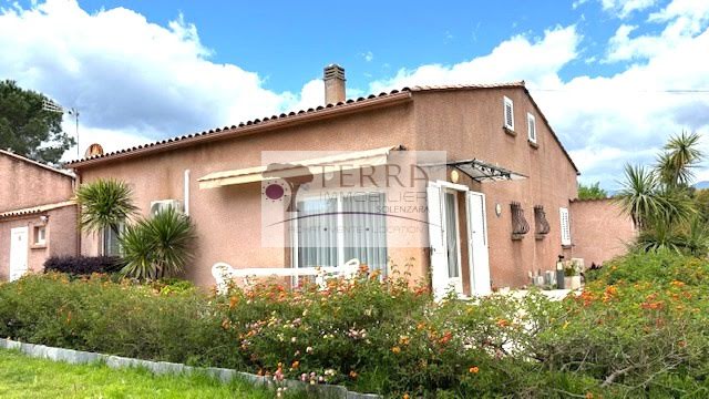 Vente villa 6 pièces 144 m² à Solaro (20240), 750 000 €