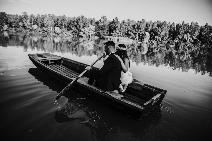 Wedding photographer Gábor Badics (badics). Photo of 3 January 2020