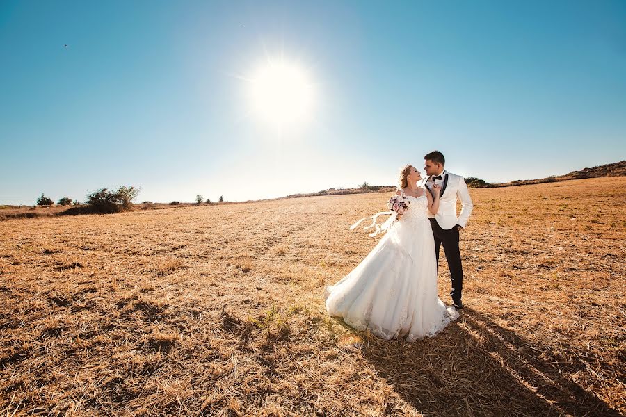 Wedding photographer Hakan Özfatura (ozfatura). Photo of 22 November 2016