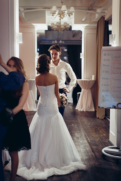 婚礼摄影师Katya Demidova（d-kat）。2014 12月28日的照片