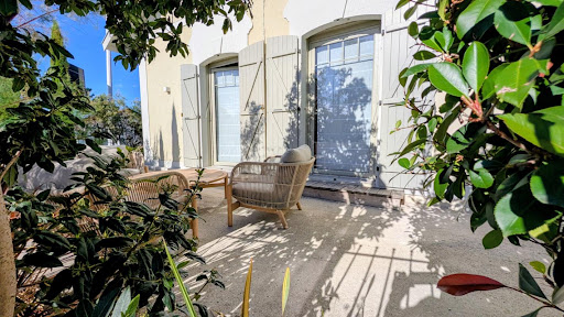 Luxury villa for sale in Arcachon (33120) - Shaded terrace with armchair and table