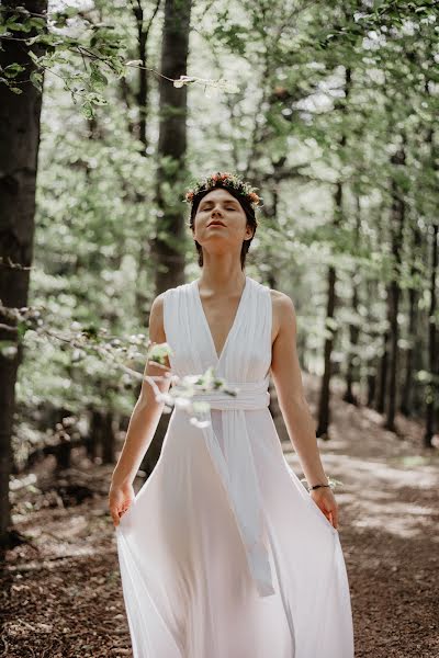 Fotógrafo de casamento Káťa Barvířová (opuntiaphoto). Foto de 14 de agosto 2017