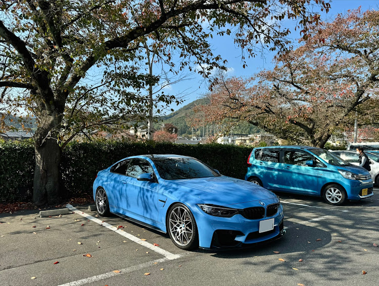 M4 クーペのパサート セダン・12月もよろしくお願いします・今年の冬タイヤは？・ドライブ・ホイール交換に関するカスタム事例の投稿画像3枚目