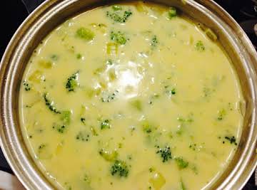 Creamy, Dreamy Broccoli Cheese Soup