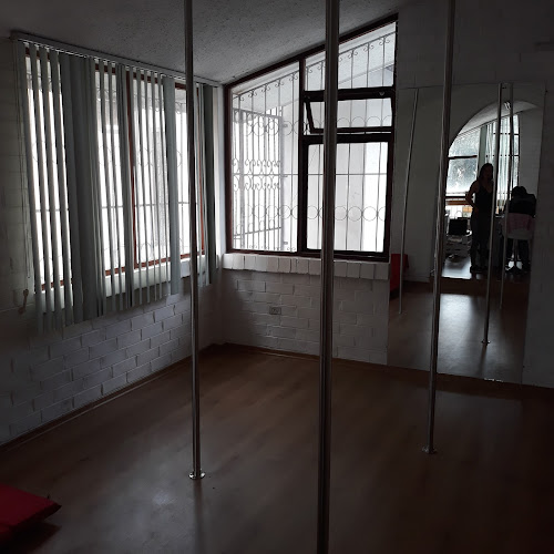 Pole Dance & Fitness - Quito