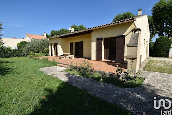 maison à Saint-Etienne-du-Grès (13)