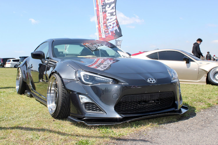シルビアの福山ドレスアップカーフェスティバル・いいね、コメントありがとうございます。・あなたの車へのこだわりは？・コラボお誘いお待ちしております・春探しのカメ活に関するカスタム事例の投稿画像10枚目