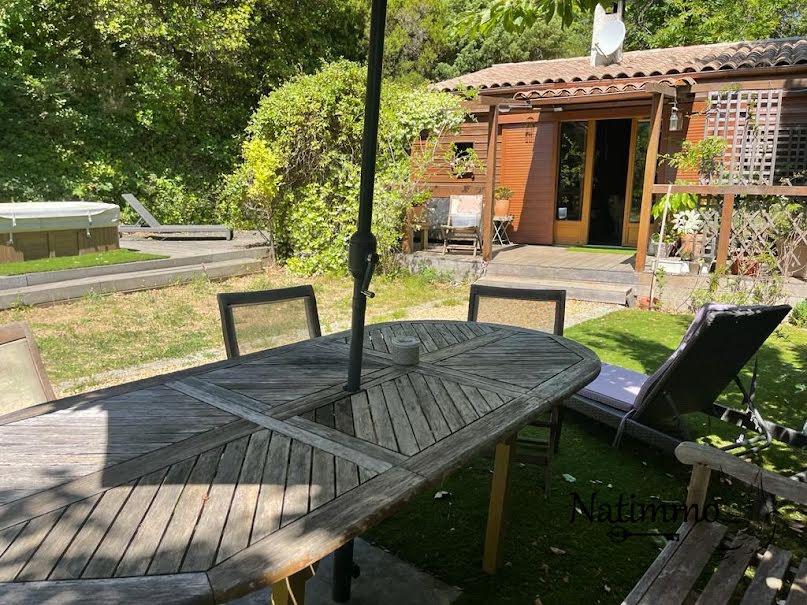 Vente viager 3 pièces 47 m² à La Garde-Freinet (83680), 130 000 €