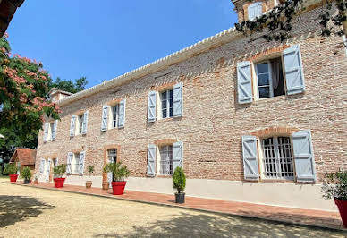 House with pool and terrace 2