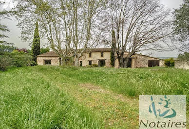 Maison avec piscine et terrasse 13