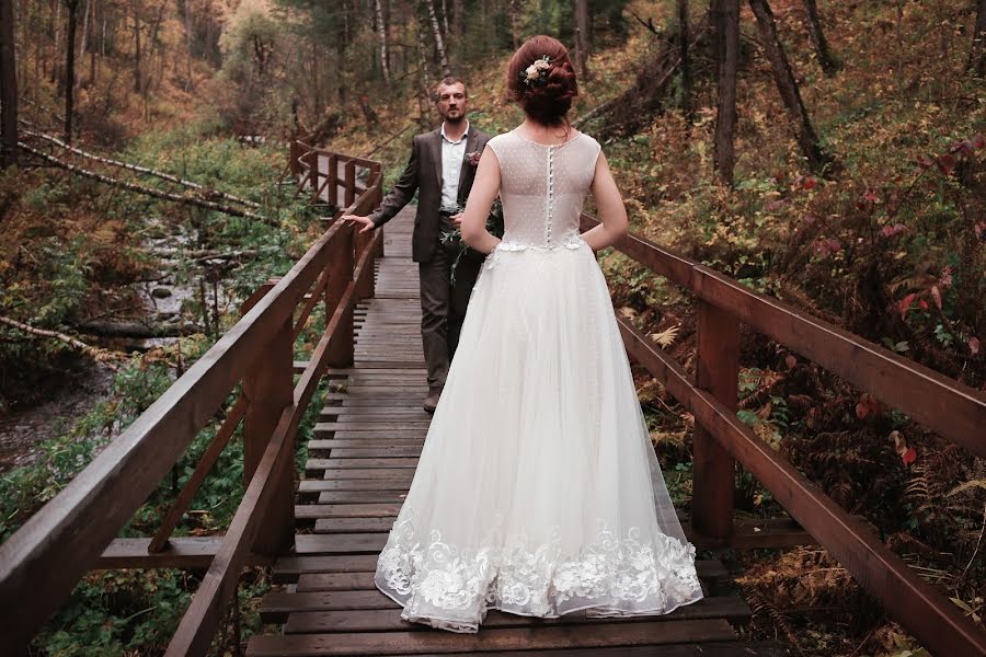 Fotógrafo de casamento Lidiya Beloshapkina (beloshapkina). Foto de 8 de fevereiro 2018