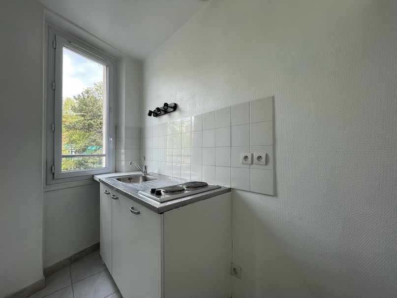 Location  appartement 2 pièces 31.25 m² à Paris 17ème (75017), 960 €