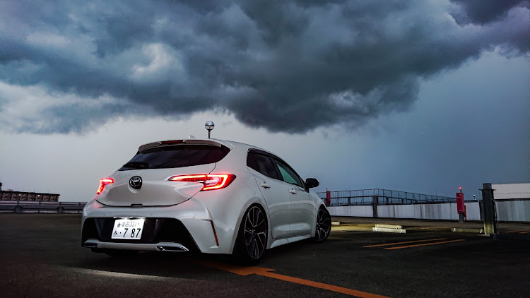 カローラスポーツの車好きな人と繋がりたい・方向性・妄想・小さなことからコツコツとに関するカスタム事例の投稿画像2枚目