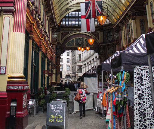 Shopping in London Bridge