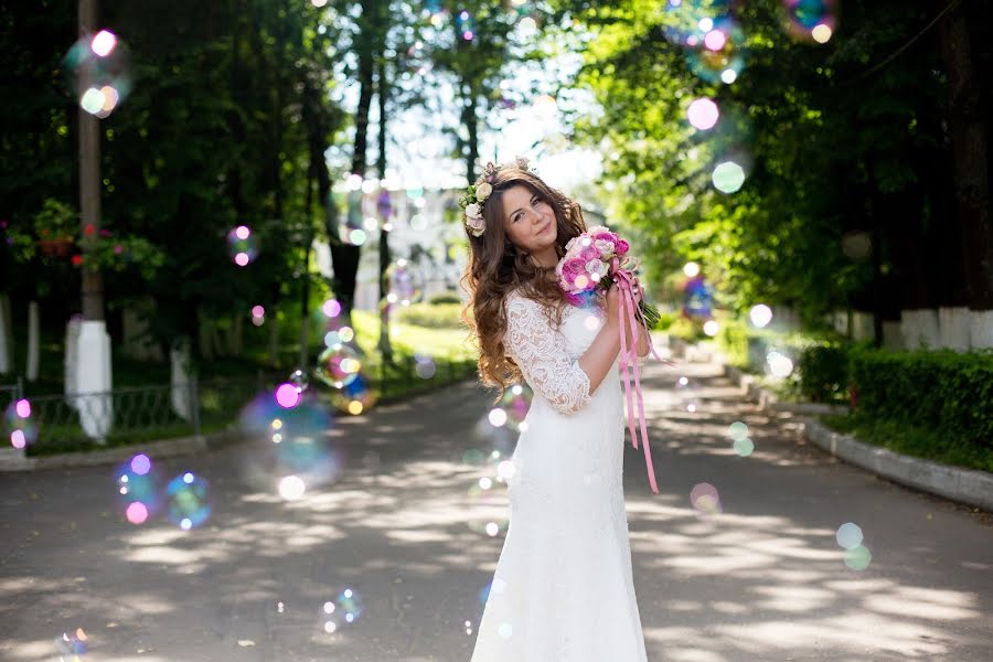 Fotografo di matrimoni Anna Polukhina (polukhinaanna). Foto del 4 settembre 2017