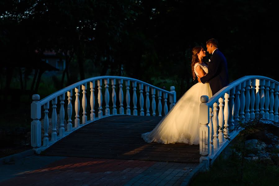 Wedding photographer Ioana Pintea (ioanapintea). Photo of 25 August 2016