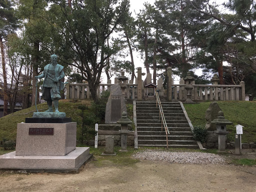 武田耕雲齋等の墓